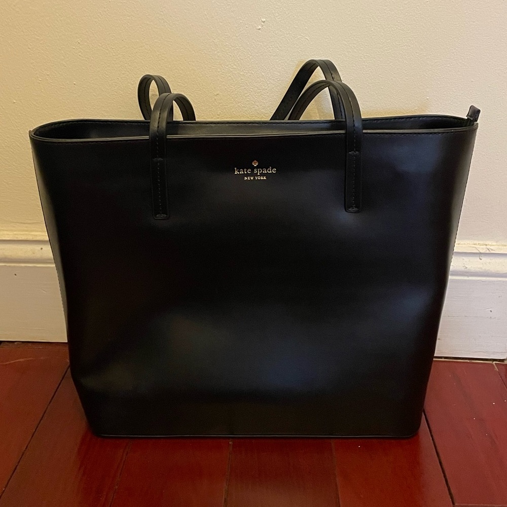 NWOT: Kate Spade Karla Seton Drive Leather
Tote in Black